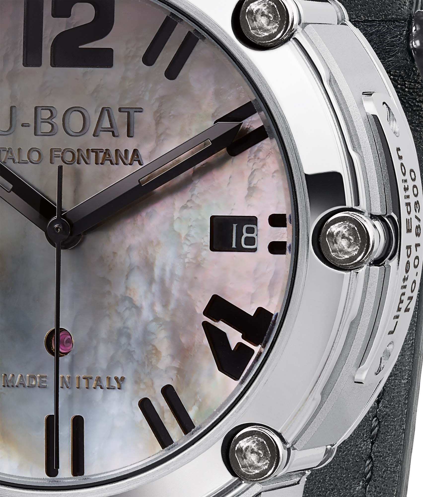 modest-luxury-of-uk-u-boat-chimera-8019-copy-watches