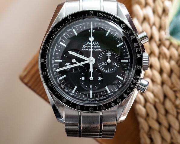 My First Luxury Watch: Why I Bought My UK Top 1:1 Replica Omega Speedmaster Professional Moonwatches 3570.50.00